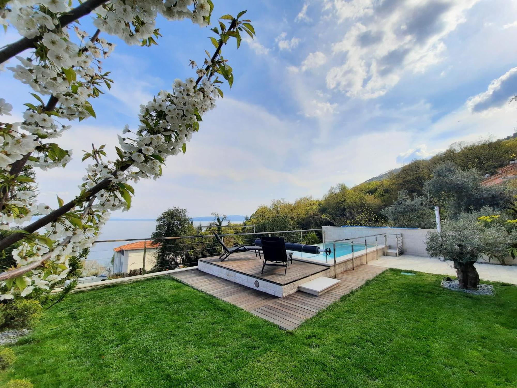 Apartment Pearl Of Kvarner Ловран Экстерьер фото